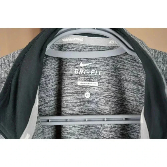 Nike Dri-Fit Grey Running Activewear XS #503 - Picture 4 of 5